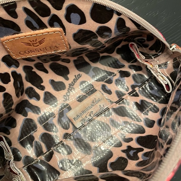 Consuela make up case - Picture 3 of 5